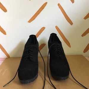 Tommy Hilfiger Black shoes